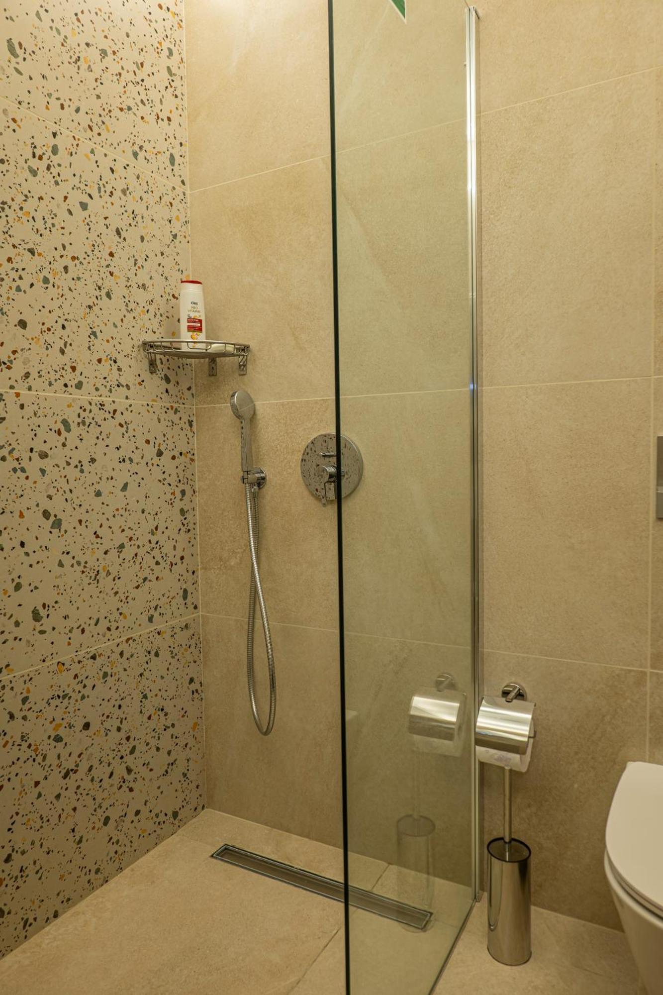 M Star Rooms, Private Parking, Sofia Top Center Buitenkant foto