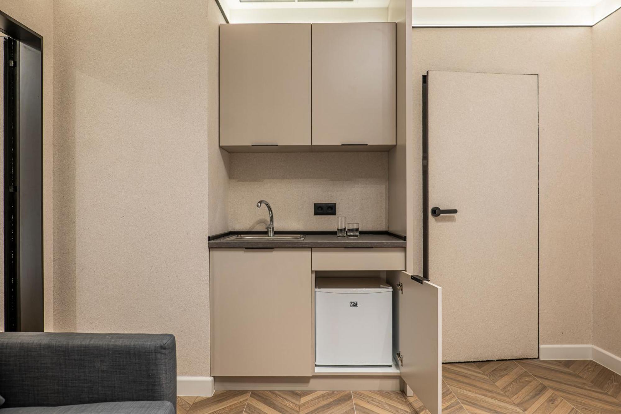 M Star Rooms, Private Parking, Sofia Top Center Buitenkant foto